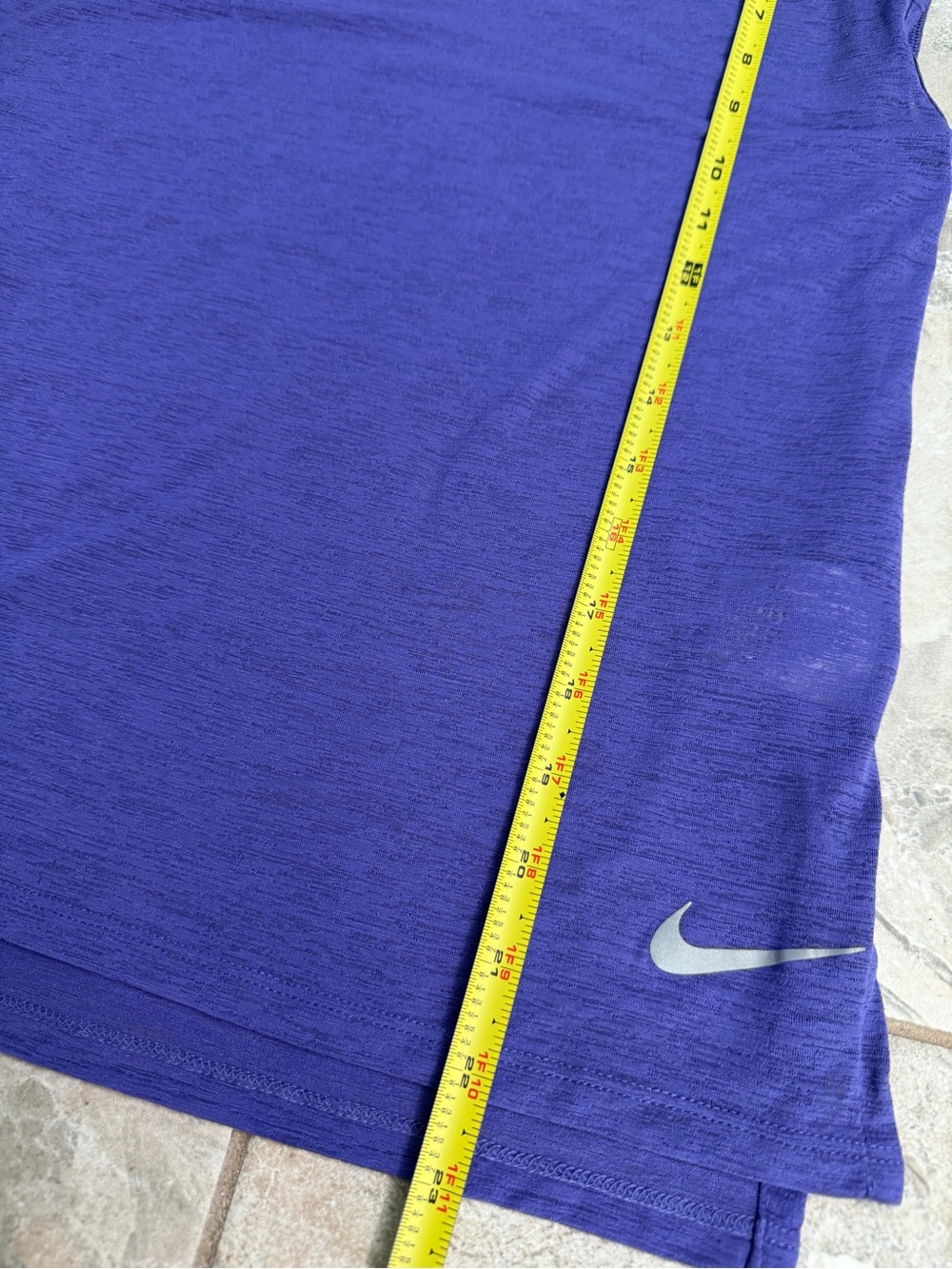 Set of 2 Women's Dri-Fit Tank Tops - Nike and Under Armour - Picture 5 of 12